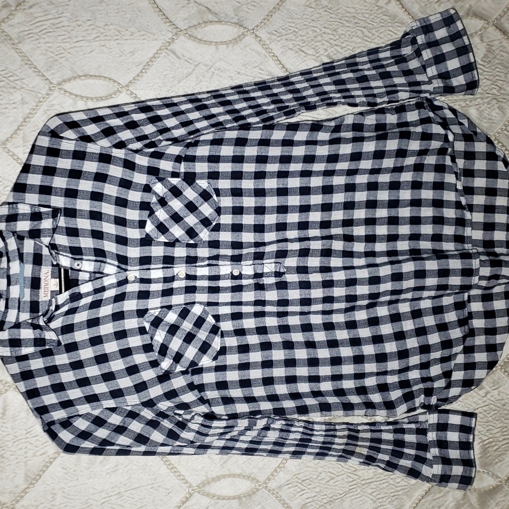 Gingham,women's  blue and white button down shirt,size large.